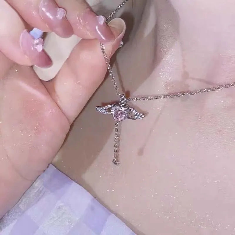 2025 New Pink Crystal Angel Wings Heart Pendant Necklace Set for Woman Minimalist Chain Chain Necklace Wedding Party Jewelry