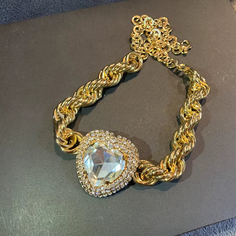 Fashion Golden Heart Crystal Choker Necklaces for Women Geometric Chain Necklaces Statement Jewelry Party