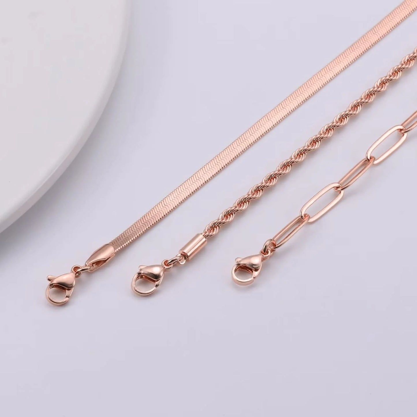 Layered Chain Necklaces for Women 14K Gold Plated Dainty Layered Choker Necklace Paperclip Cuban Herringbone Figaro Rope Box Chain Necklaces for Women Jewelry Gifts