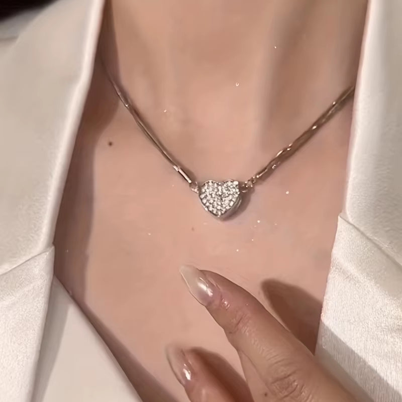 Elegant Heart Shaped Zircon Pendant Necklace Fashion Multilayer Magnetic Clasp Clavicle Chain for Women New Party Gift Jewelry