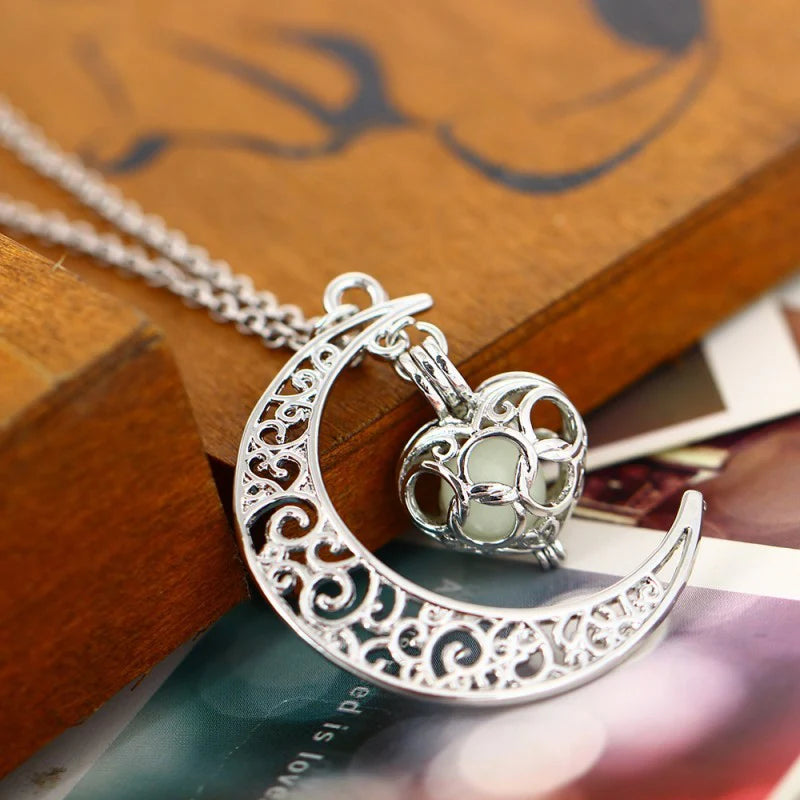 Glowing Moon Chain Pendant Necklaces